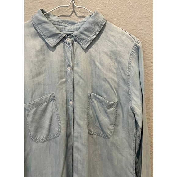 NWT Rails Carter Button Up Top (M) - Picture 3 of 7